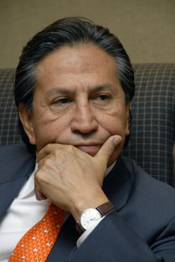 Odebrecht asegura entregó sobornos a expresidente peruano | Paraguay en Noticias