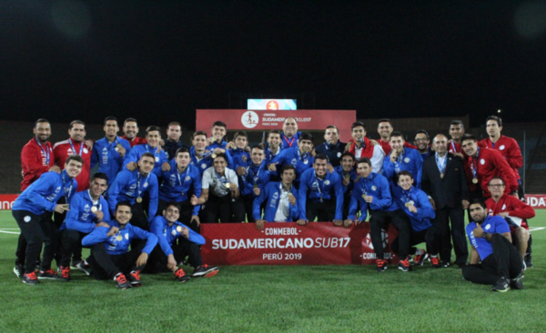 HOY / Rinden tributo al plantel albirrojo categoría sub 17