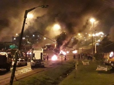 Recrudecen protestas en CDE - Nacionales - ABC Color