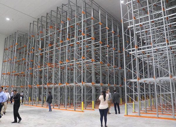 Frío Modelo abrió su planta para depósito de productos congelados
