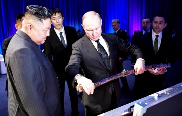 Putin y Kim ratifican la necesidad de desnuclearizar la península coreana - Edicion Impresa - ABC Color