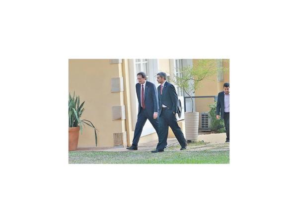 Abdo se reunió con embajadores de EEUU y Colombia en Arroyito