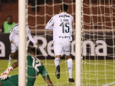 Gustavo Gómez encamina la clasificción de Palmeiras en Arequipa