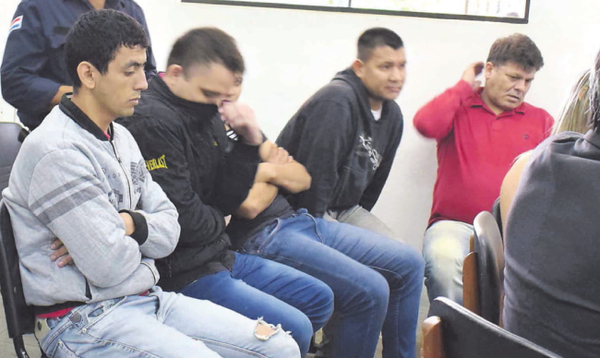 Tribunal condenó a cinco por tenencia de droga | Diario Vanguardia 07