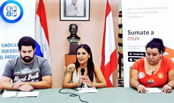 Periodistas celebran su día presentando proyecto de ley de protección integral al trabajador de prensa