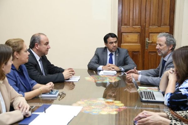 Dialogan sobre ejecución de los fondos de cooperación de la UE