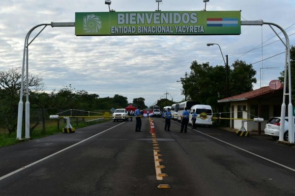 Segunda jornada de manifestación contra la EBY - Nacionales - ABC Color