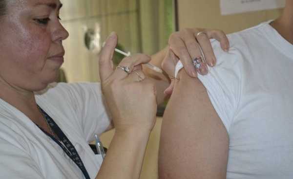 Vacunación contra la influenza, hoy frente a Multimedia | Paraguay en Noticias 