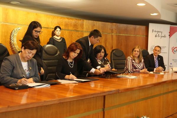 Niñez y Adolescencia: CSJ firma compromiso interinstitucional