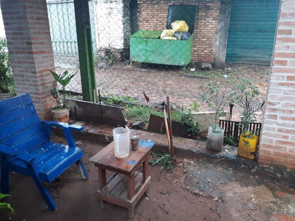 Basura de universidad causa olores nauseabundos en Ñemby, denuncian | Paraguay en Noticias