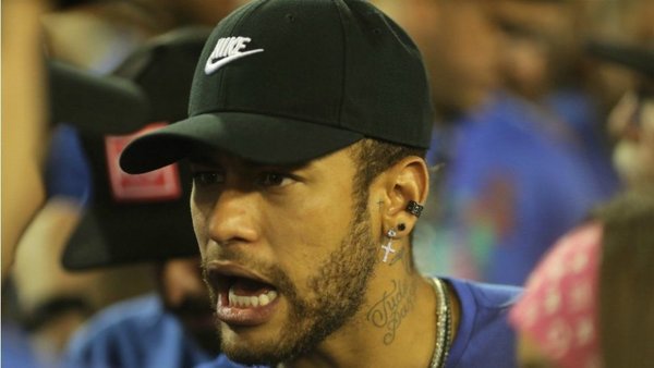 Neymar, sancionado en la Champions League | Paraguay en Noticias