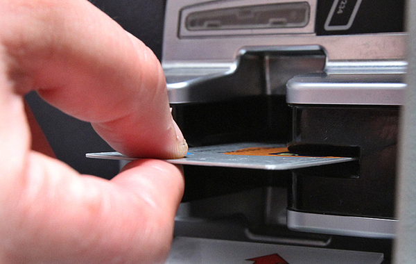 Hacienda prosigue con pago de salarios a los funcionarios públicos - ADN Paraguayo