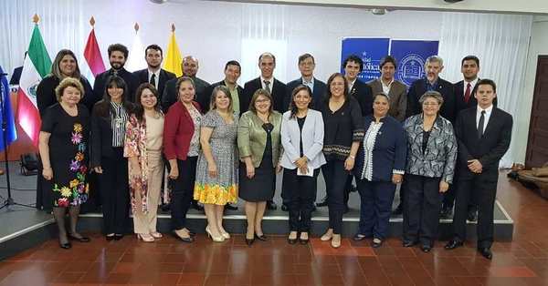 GRAN GALA HOMENAJE AL MAESTRO EN LA UNIVERSIDAD CATÓLICA.