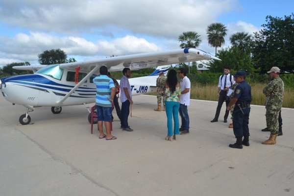 Avión brasileño retenido en el Chaco irá a Asunción - Nacionales - ABC Color