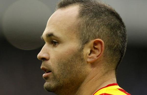 Iniesta se reencontrará con su querido Barcelona en la próxima pretemporada - C9N