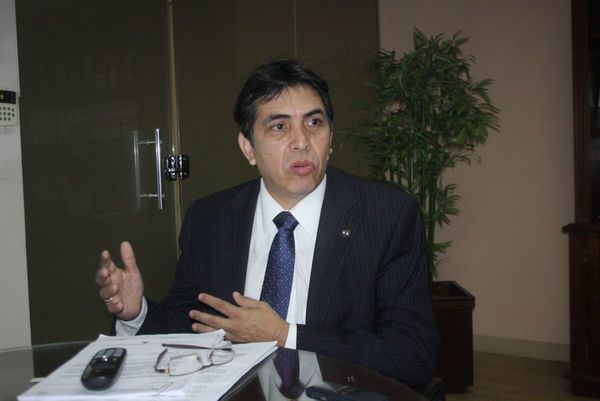 Piden 6 años de cárcel para excontralor Óscar Velázquez