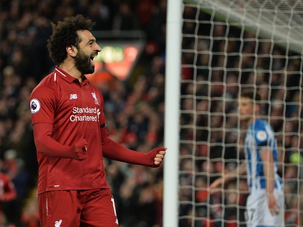 El Liverpool golea al Huddersfield y sigue creyendo