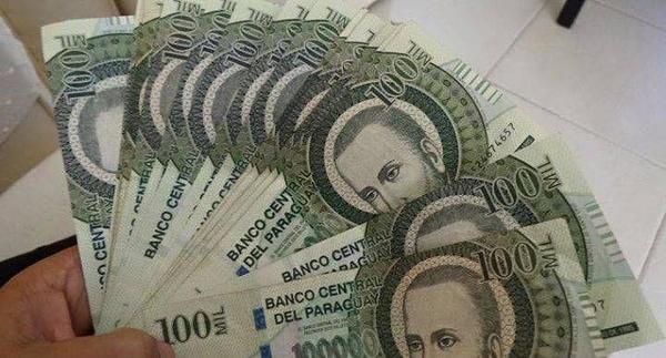 Piden aplazar suba del pasaje y solicitan aumento del sueldo mínimo | Paraguay en Noticias