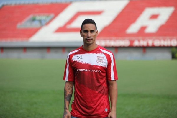 Parra, presentado en el 3 | Paraguay en Noticias