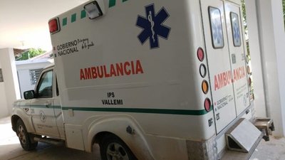 Pobladores de Vallemí frustran el despojo de una ambulancia - Nacionales - ABC Color
