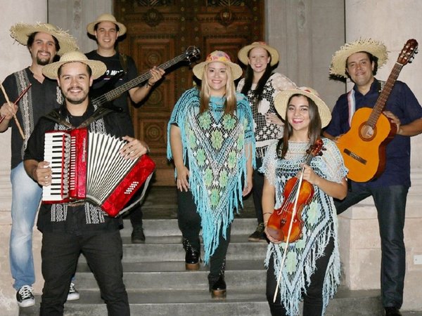 Ciclo foclórico retorna con música y danza al microcentro asunceno