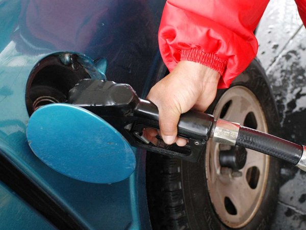 El lunes inicia el aumento del precio del gasoil en G. 600 por litro