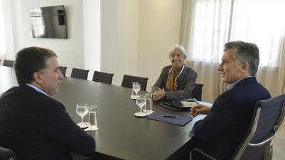 “Argentina, al borde del colapso, en plena campaña electoral” - ADN Paraguayo