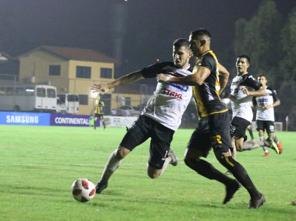 Empate sobre la hora en el Adrián Jara | .::Agencia IP::.