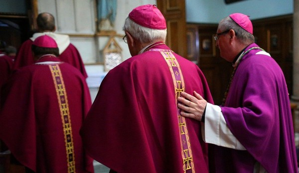 Revelan nómina de sacerdotes pedófilos - Radio 1000 AM