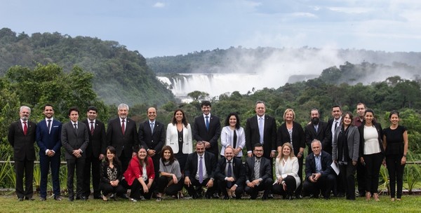 Acuerdan trabajar por el crecimiento y desarrollo turístico regional » Ñanduti