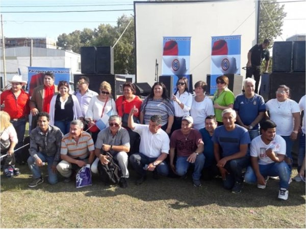Quieren regularizar situación de paraguayos en Argentina