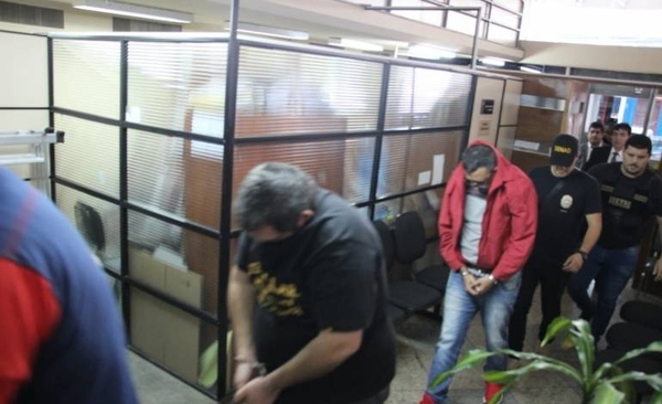 HOY / Antidrogas para despistar a 'los muchachos' que esperaban la repartija semanal de la coima