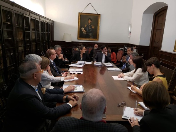 Ministro de Cultura mantendrá reuniones con sectores culturales en Argentina | .::Agencia IP::.