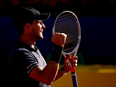 Thiem aparta a Nadal de su duodécima final en Barcelona