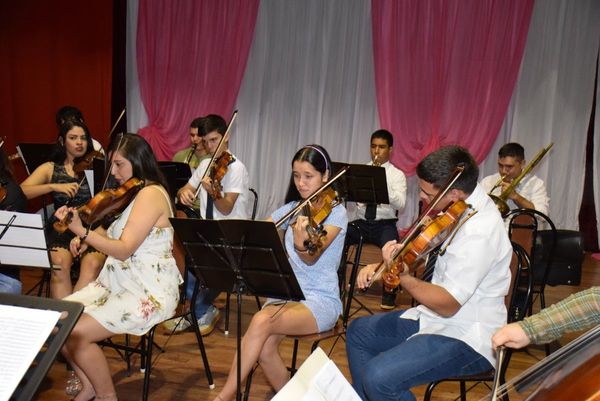 San Lorenzo presentó renovada orquesta