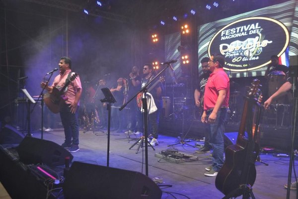 Festival del guayabo no se suspende por lluvia | Paraguay en Noticias