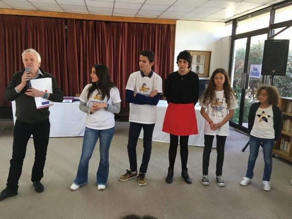Estudiantes clasifican para competencia de idioma - Nacionales - ABC Color