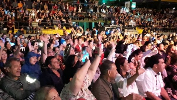 Celebran en Caacupé el Festival del Guayabo - Nacionales - ABC Color