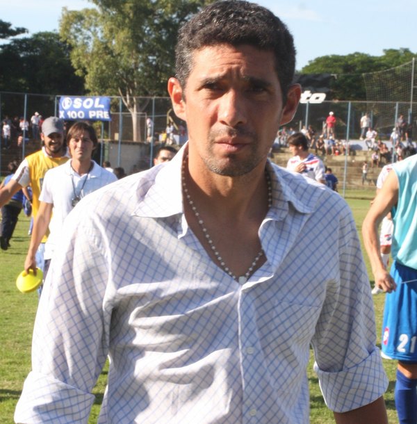 “Solo ganando saldrán de esto”