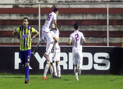 River suma puntos de oro ante Capiatá