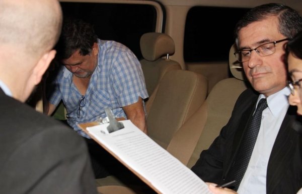 Fiscalía pide cárcel para exjefe del Detave, 9 aduaneros y dos policías - Edicion Impresa - ABC Color