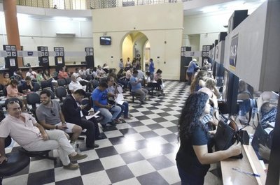 Estado debe recuperar confianza de contribuyente mejorando gasto - Edicion Impresa - ABC Color