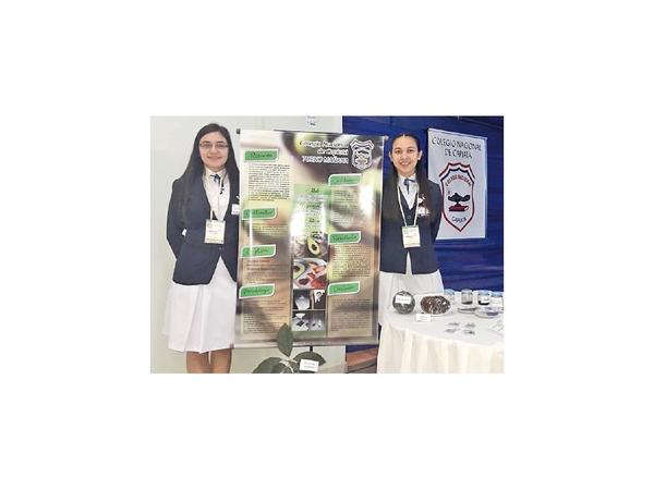 Estudiantes piden ayuda para exponer en feria internacional
