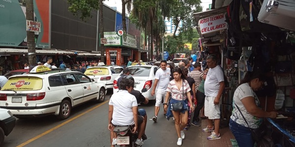 Siguen buenas ventas tras la Semana Santa, pese al clima lluvioso en CDE - ADN Paraguayo