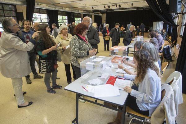 Alta participación marca el desarrollo de las elecciones en España | .::Agencia IP::.