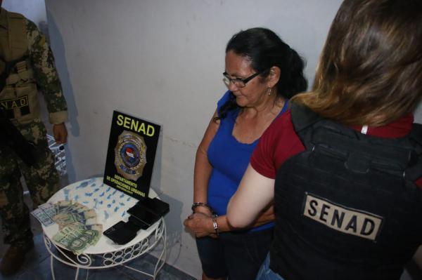 Detienen a sexagenaria que comercializaba droga - ADN Paraguayo