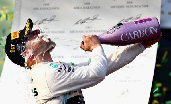 HOY / F1: Bottas bate a Hamilton en Azerbaiyán y recupera el liderato del Mundial