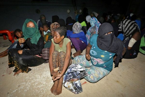 El papa Francisco pide evacuar a los refugiados detenidos en Libia