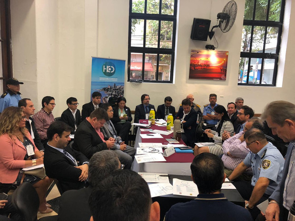 Buscan estandarizar requerimientos para el tránsito fronterizo con Argentina - ADN Paraguayo