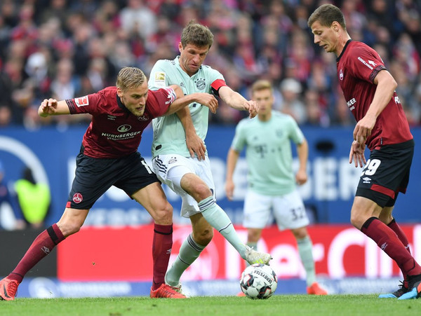 Bayern empata con Núremberg y mantiene el suspenso en la Bundesliga